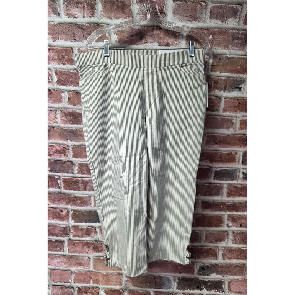 Women's SIGNATURE SLIMMING CHRISTOPHER AND BANKS Striped Crop Pants Size 12